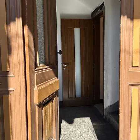 Floor Two Bedroom In Appartamento Burgas