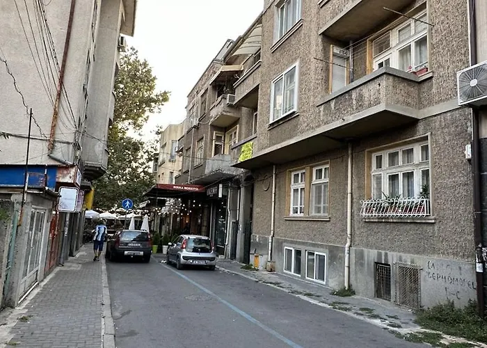 Floor Two Bedroom In