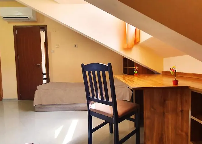 Floor Two Bedroom In Burgas